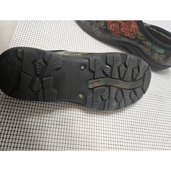 Sloggers Women's Black Floral Clogs, Slip-On Waterproof Garden Shoes, Size 10 - Picture 8 of 8